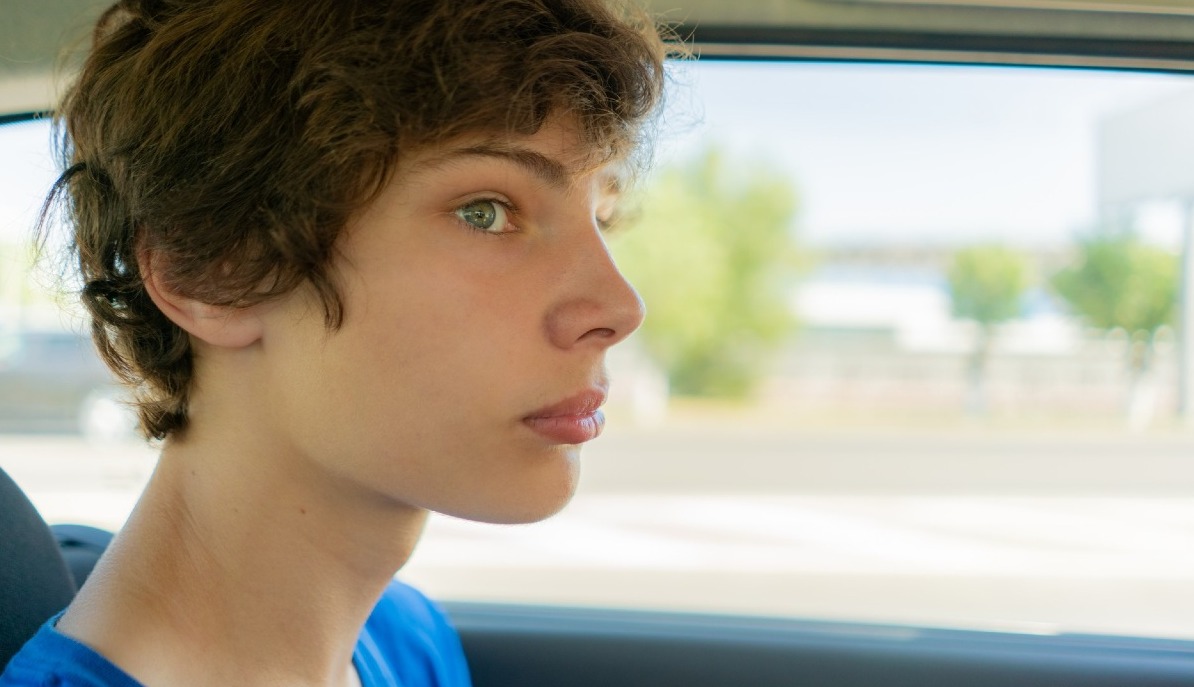 子どもの旅行に関する親の不安を解消するため、Uber Teens がスペインに到着