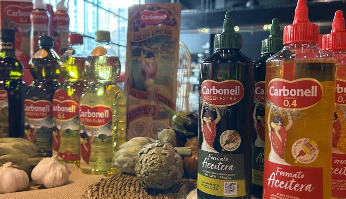 消費者により多くのコントロールを提供するためのオイル形式のCarbonell Innova