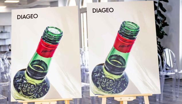 Botella de J&B sin dosificador