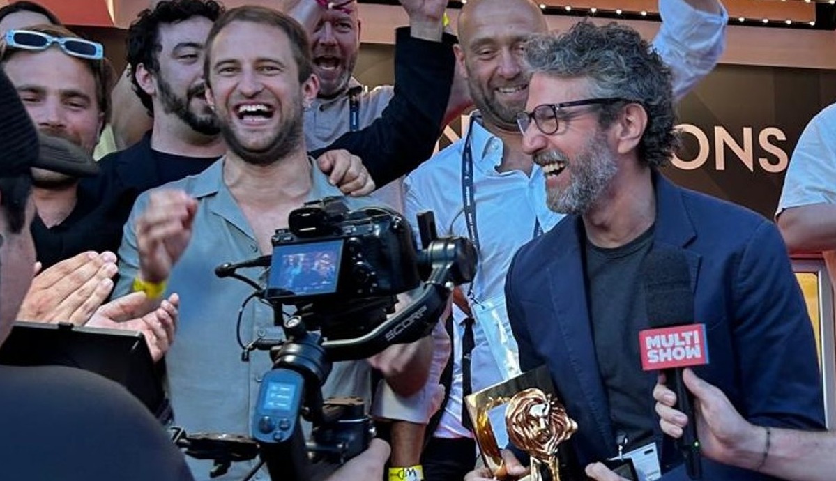 Lola Mullenloweは、National Creativity Awardsで強調するフェスティバルの優れたサイクルを閉鎖します