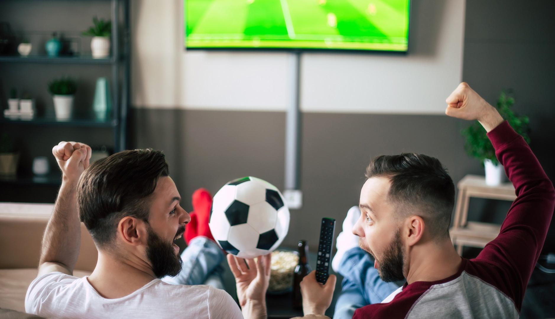 サッカーは3月にテレビの聴衆を宣伝し、アンテナ3率いる