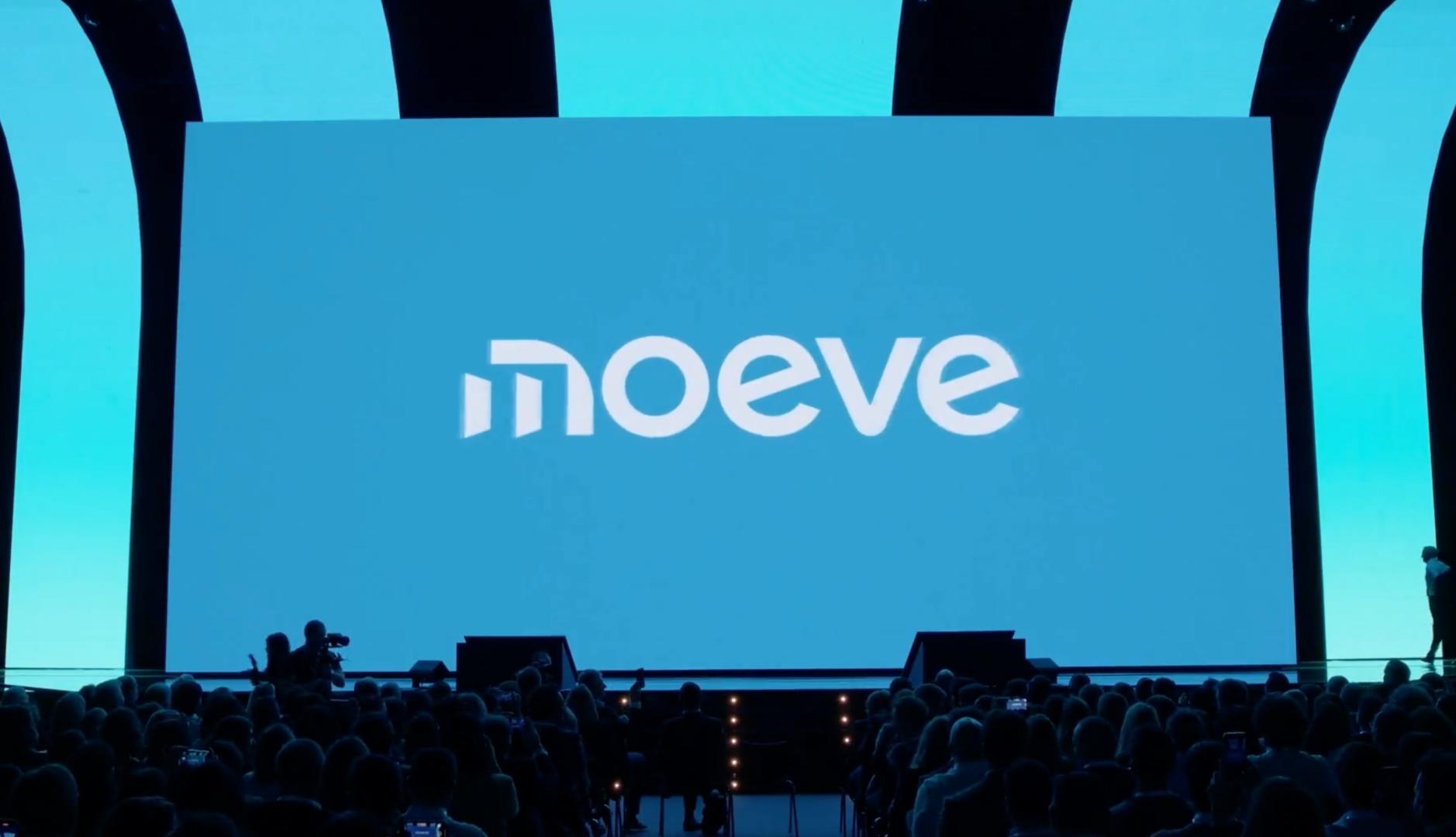 logotipo azul de moeve en una pantalla