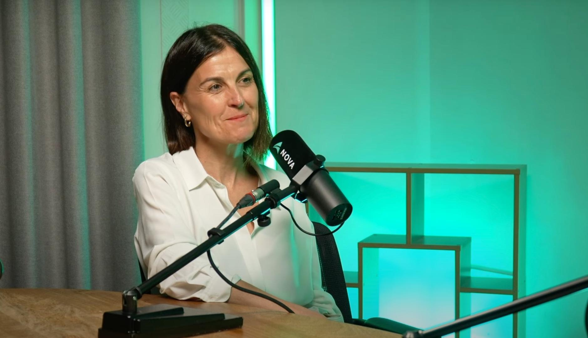 Cristina Burzako：「クライアントに取りつかれたマーケティングの専門家であり、結果はパワーゼネラルディレクターです」