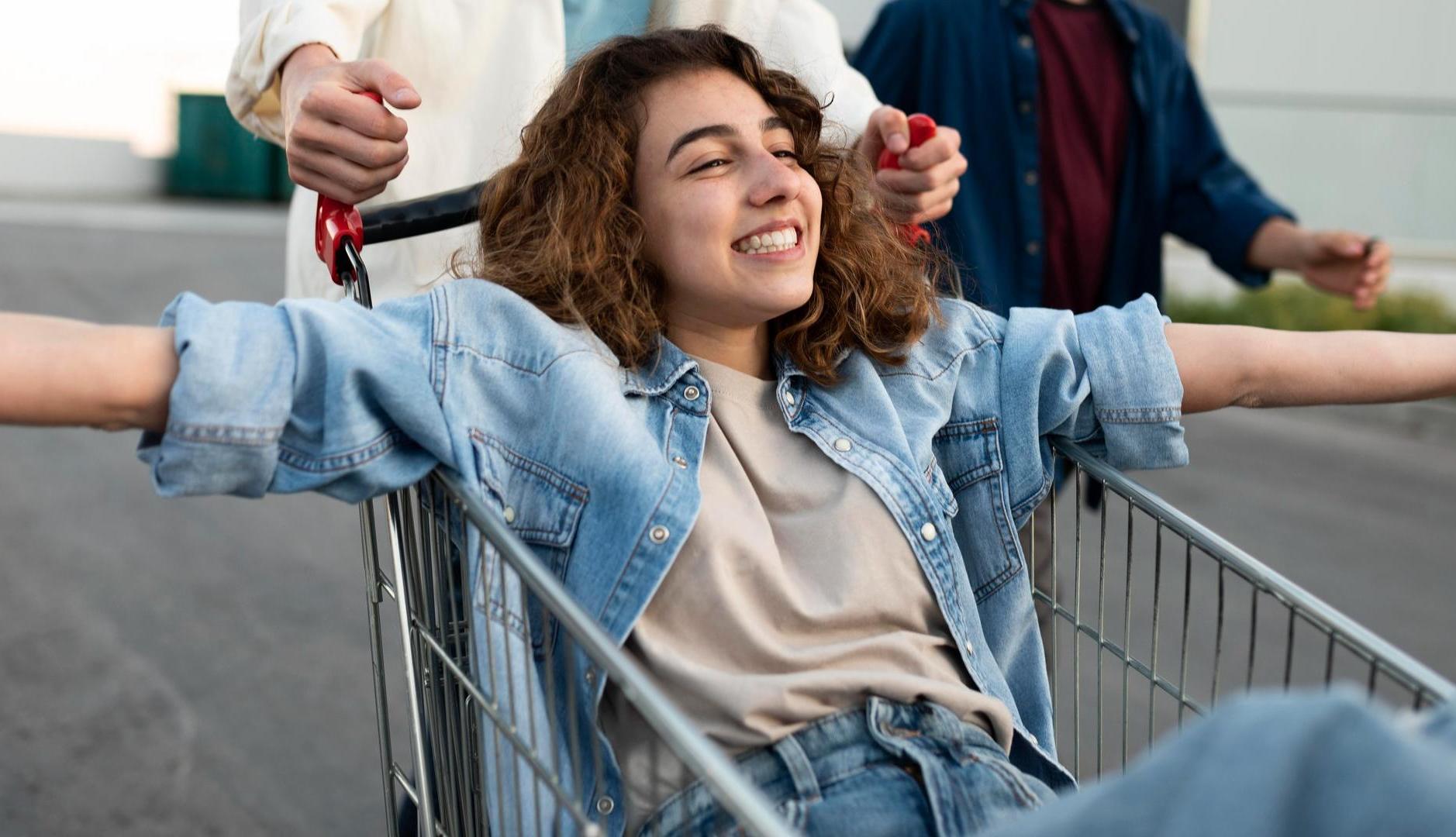 消費者の決定への影響：コンテンツの作成者から健康への懸念まで