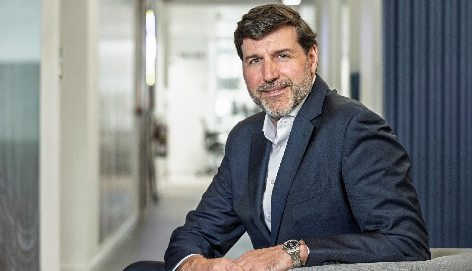 Imagen corporativa de Eduardo Prieto