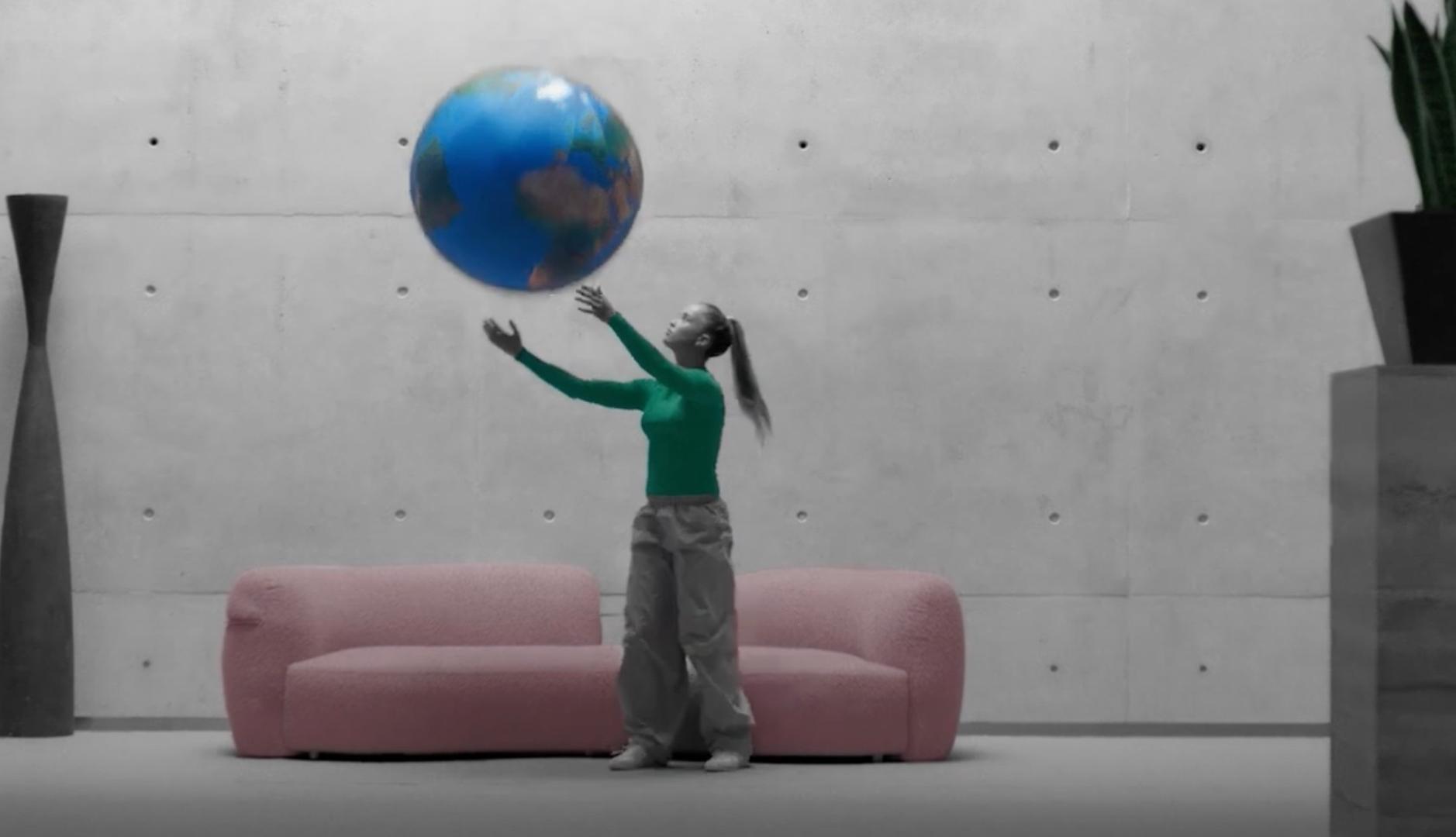 「私たちがすべてをプレイするなら、未来はより良い」：これがMoeveが彼のスポンサーのサッカーを発表する方法です