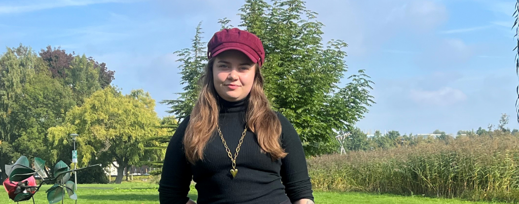 見て！アンナ・スゼ・ファヤ・ヘッテマ