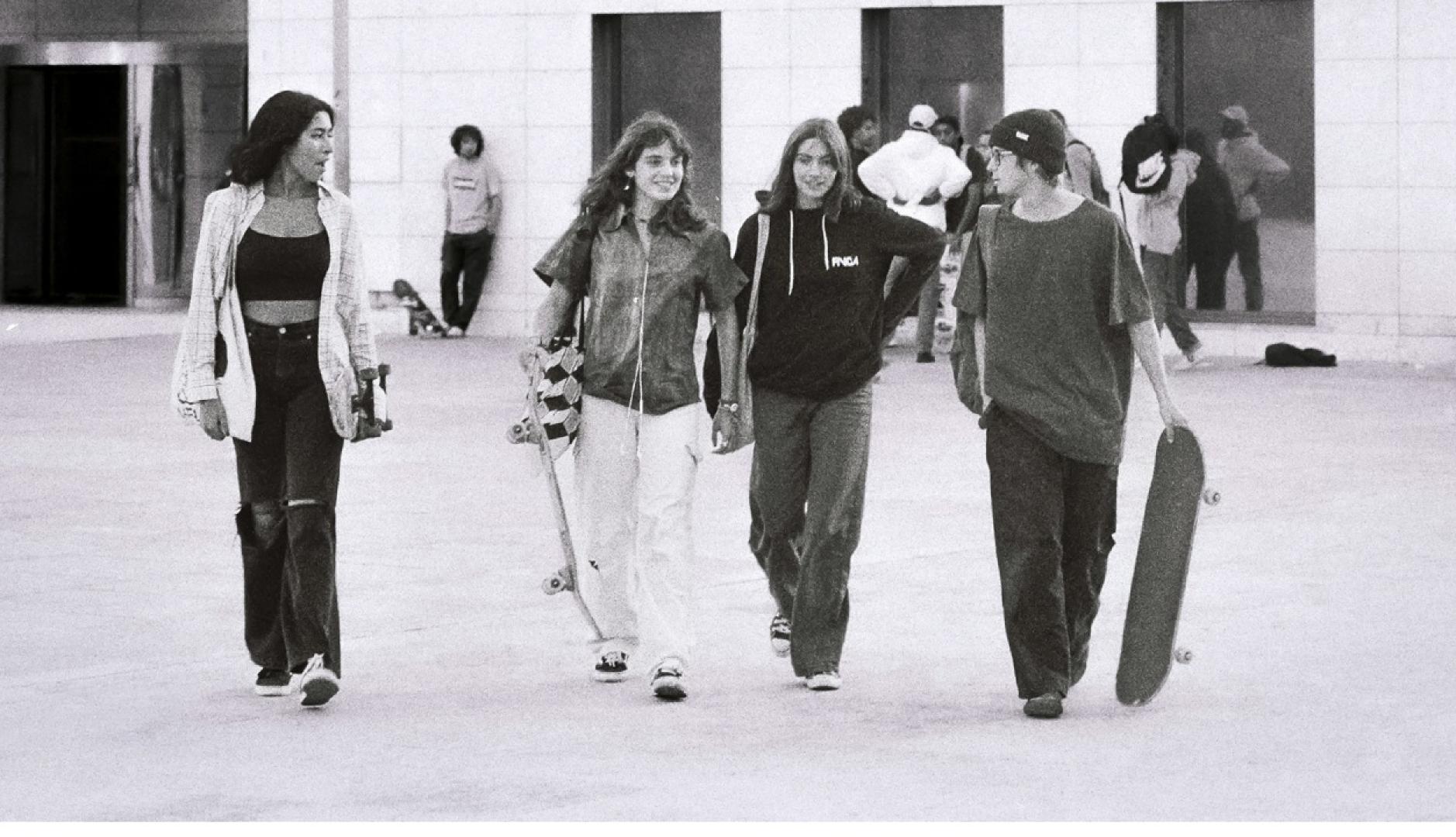 Z 世代は 1 つではない: エデルマンは、このセグメント内の 2 つの異なる現実を特定します