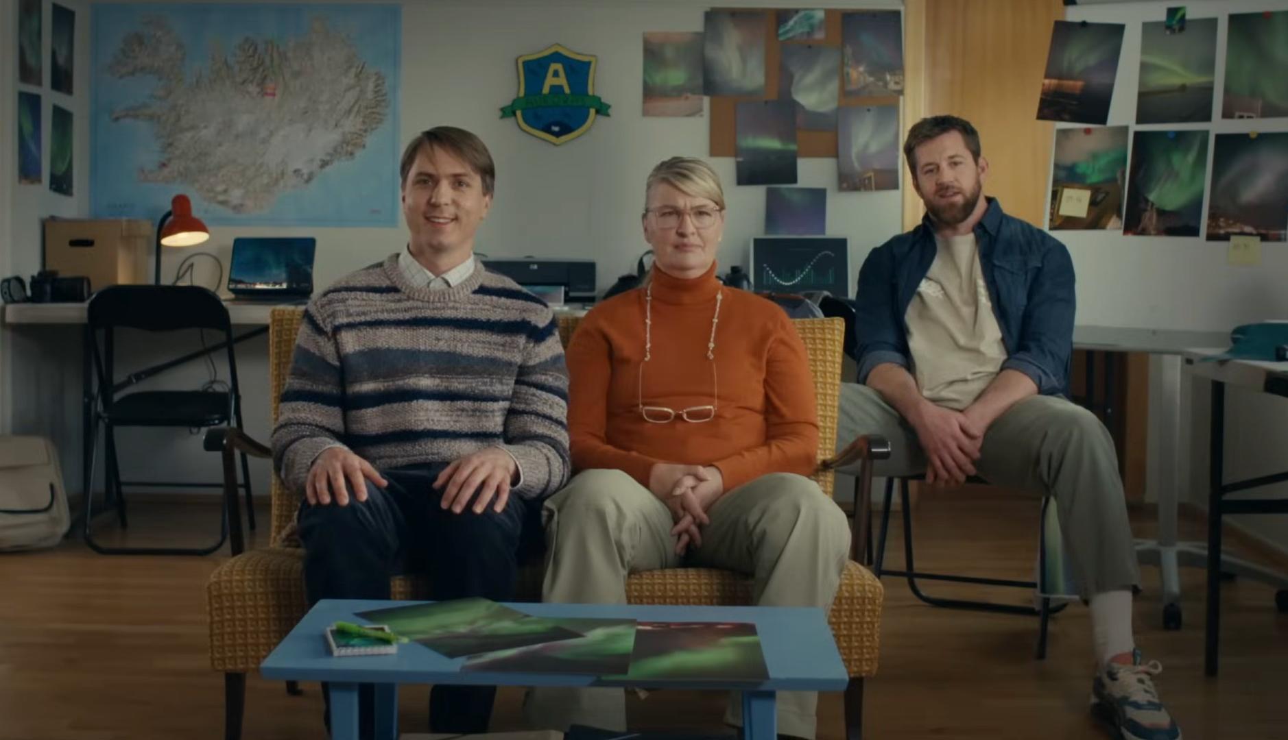 架空のオーロラファンクラブがアイスランドの新たな観光キャンペーンに登場