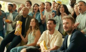 Lay’s は、ワールドカップ観戦をメッシ、ベッカム、アレクシア プテラスの参加型体験にします