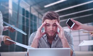 ハリス世論調査によると、従業員の 60% がリーダーの有害な行動に悩まされている