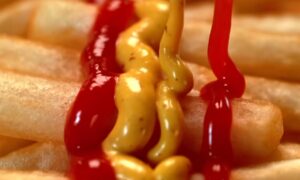 マクドナルド、ワールドカップへの熱意をカバーする「スペインソース」を開発