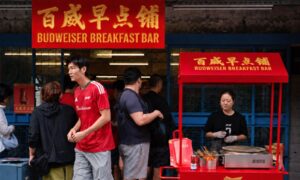 バドワイザー、ワールドカップ期間中に消費者に寄り添う朝食バーを中国でオープン