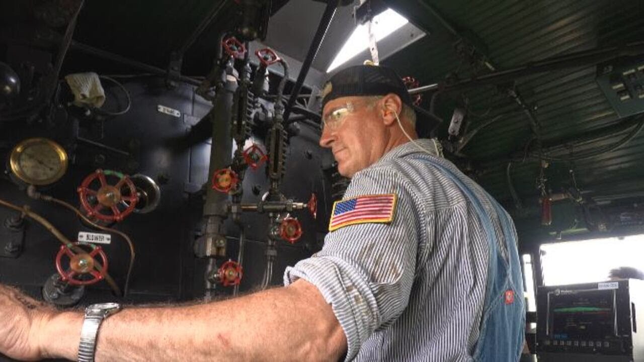 ビッグボーイの操作: アメリカで最も強力な蒸気エンジンの運転室内