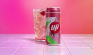 7Up、夏の楽しみにぴったりのピンクをスペインで発売