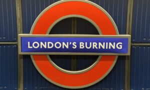 グリーンピース、ロンドン地下鉄の名前を変更、シェルを熱波の「スポンサー」に