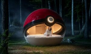 ポケモンはモンスターボールを現実世界に連れて行き、ファンが眠ることができる巨大なカプセルを作成します