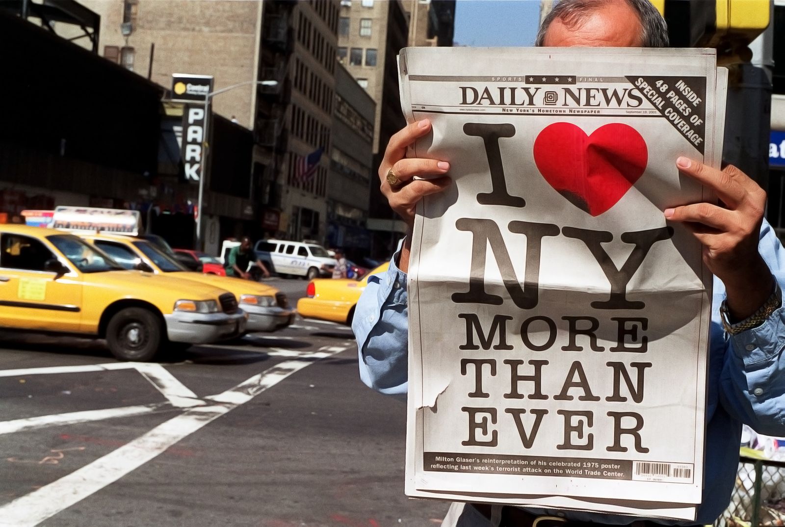 ミルトン・グレイザーの「I ♥ NY More Than Ever」9/11ロゴの背後にある物語