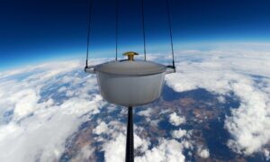 ル・クルーゼはスタートレックにインスピレーションを得た食器のコレクションを作成し、宇宙に打ち上げます