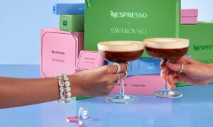 ネスプレッソとスワロフスキーがコーヒーとジュエリーを組み合わせた今年のクリスマスのコレクション
