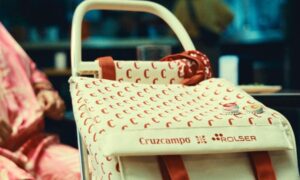 Cruzcampo 氏と Rolser 氏は、伝統的なショッピング カートを新しい世代に伝えたいと考えています。